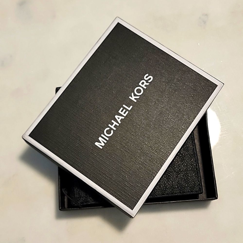 NIB MICHAEL KORS BLACK  SILVER MONOGRAMMED LEATHER WALLET BILLFOLD - Picture 4 of 5